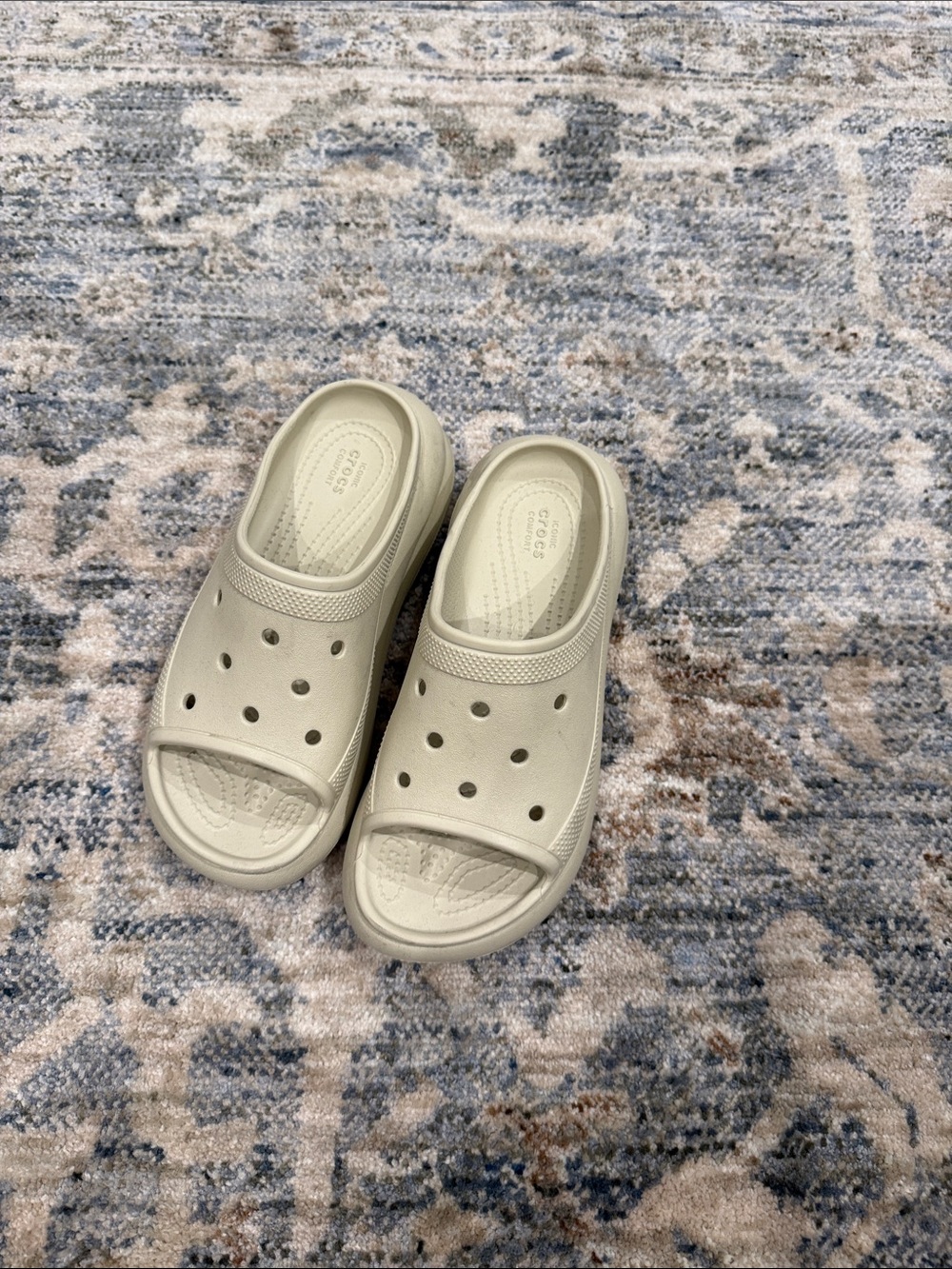 Platform Crocs Slides - Picture 2 of 6